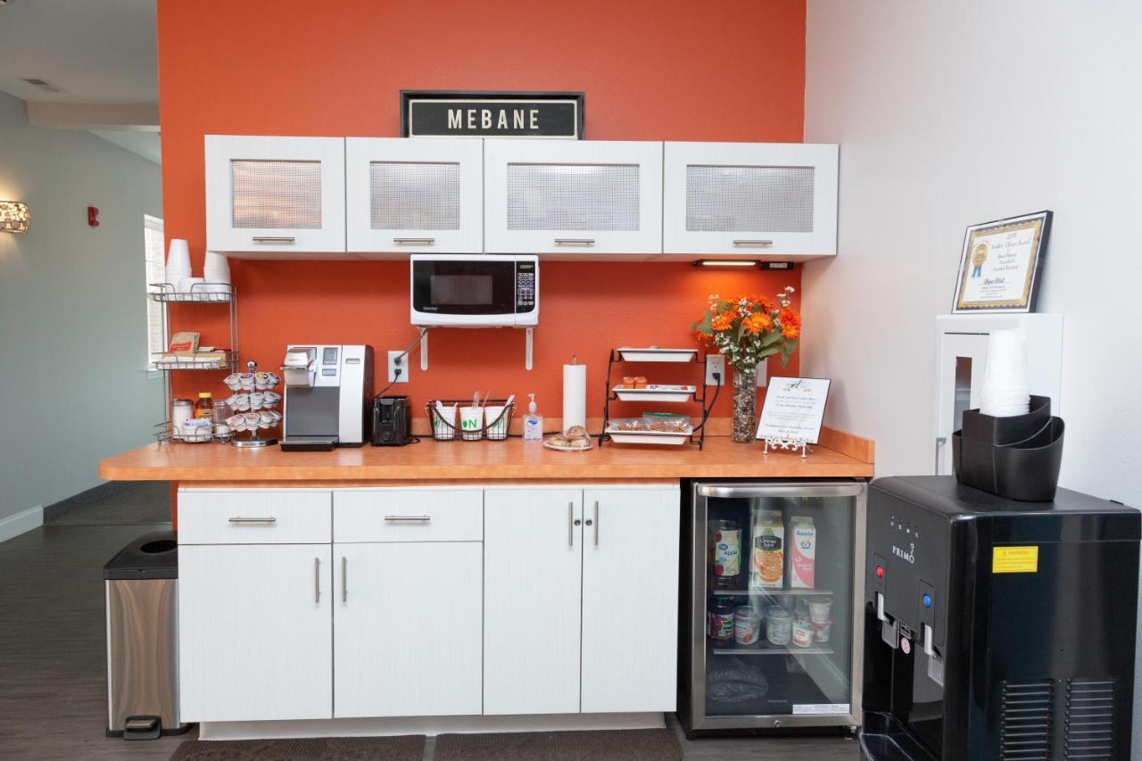 מבן The Acorn Suites מראה חיצוני תמונה